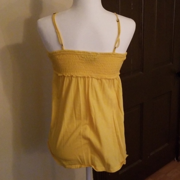 Yellow tank - Picture 2 of 2